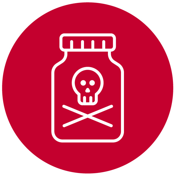 Bote identificado con una calavera