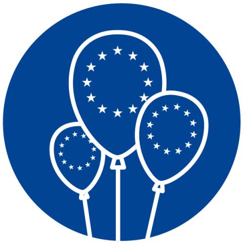 Balloons with the EU flag
