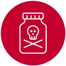 Bote identificado con una calavera